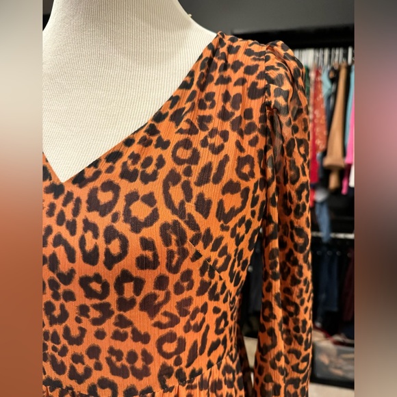 Loft animal print midi dress with sheer sleeve detail - Picture 3 of 4